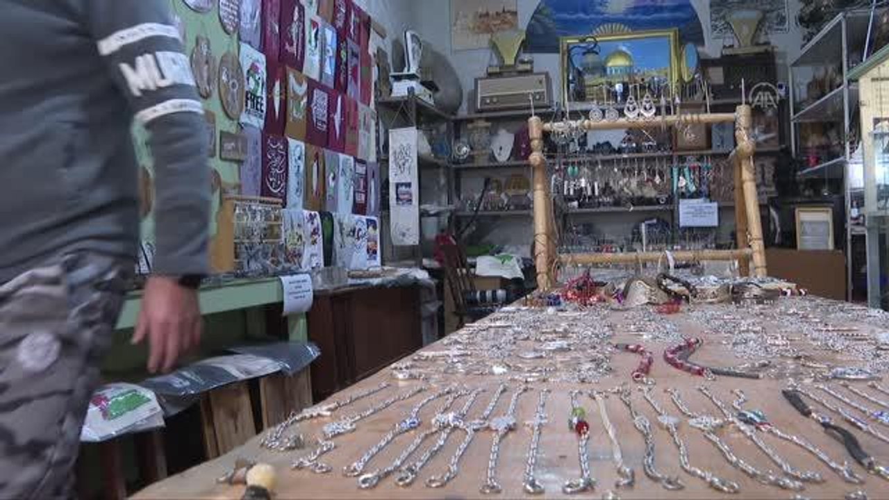 BEYTULLAHİM - Filistinli inşaat mühendisi İsrail'in kendilerine attığı gaz bombalarını aksesuarlara dönüştürüyor