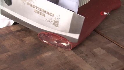 Türkiye'nin ilk kadın pastırmacısı Seda Çam: "Bu işi becerebilmek gerçekten bir yetenek işidir"