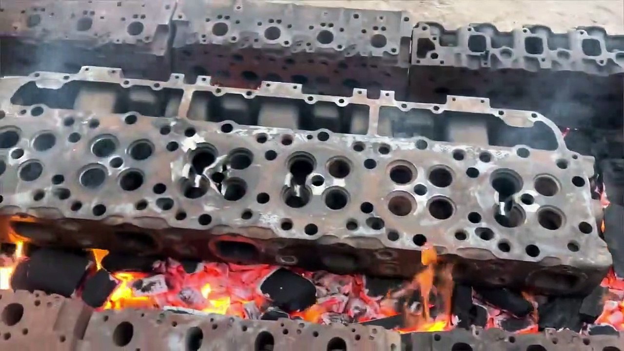 Caterpillar Head Retak Pernahkah Anda Melihat Perbaikan Seperti Ini Sebelum Menyelesaikan Prosedur Perbaikan