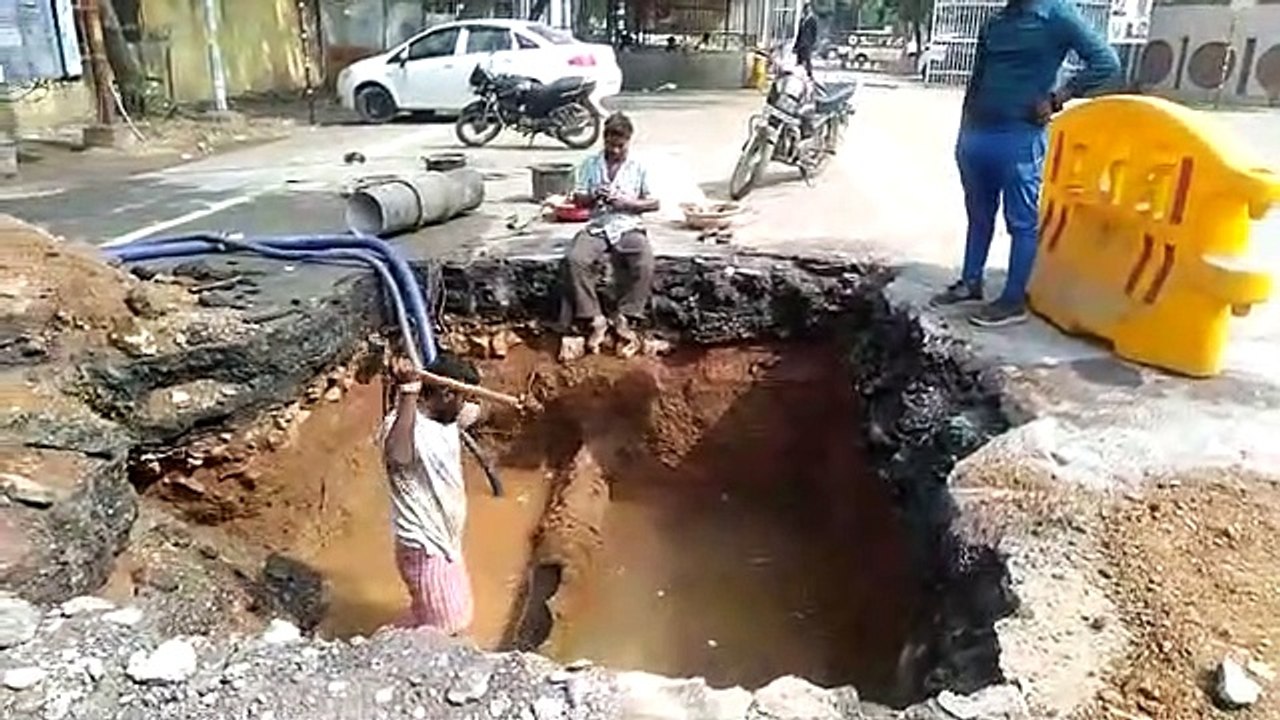 बैरनबाजार टंकी की पाइप में इंटर कनेक्शन से सिविल लाइंस क्षेत्र पानी आपूर्ति प्रभावित