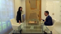 Pedro Sánchez se reúne en la Moncloa con la ajedrecista iraní Sara Khadem, exiliada en España