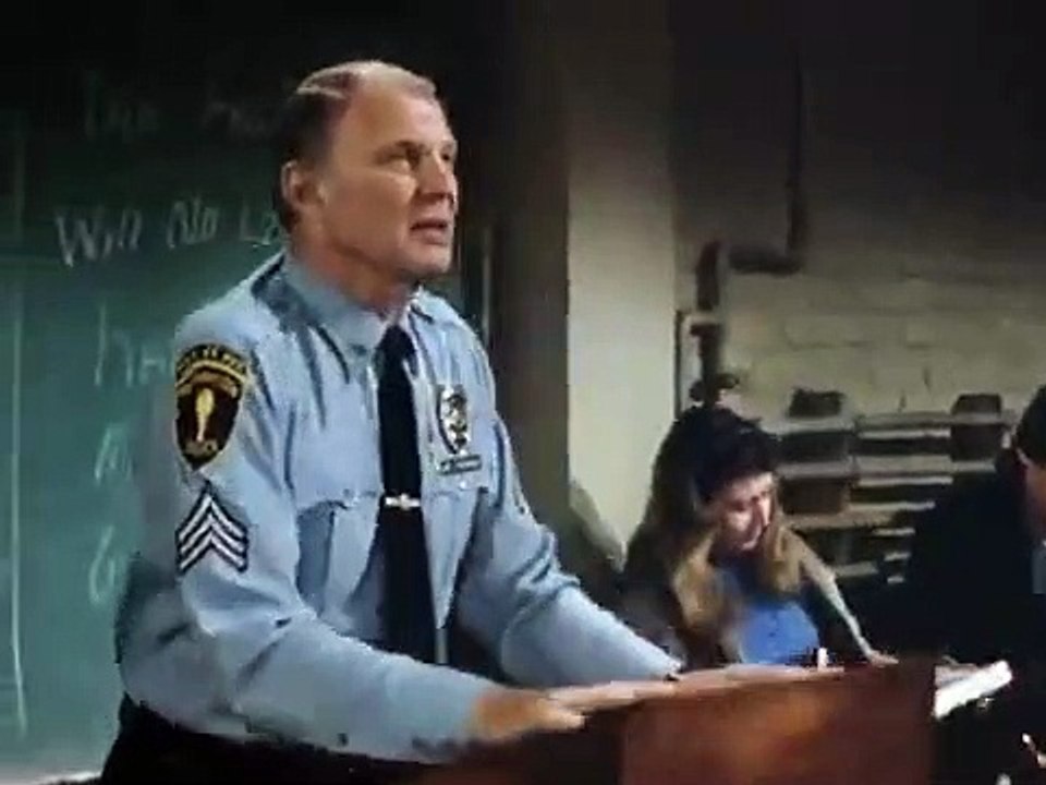 Hill Street Blues - Se3 - Ep17 - The Belles of St. Marys HD Watch