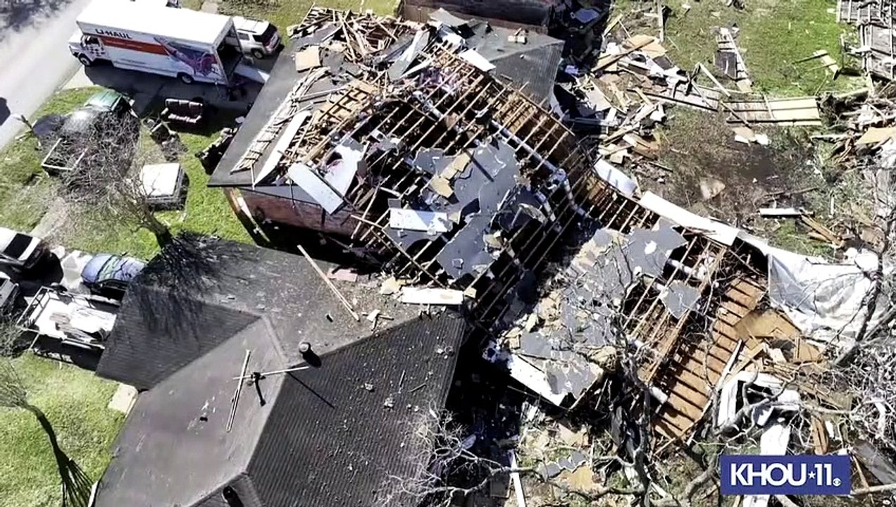 Drone video of Pasadena, Texas tornado