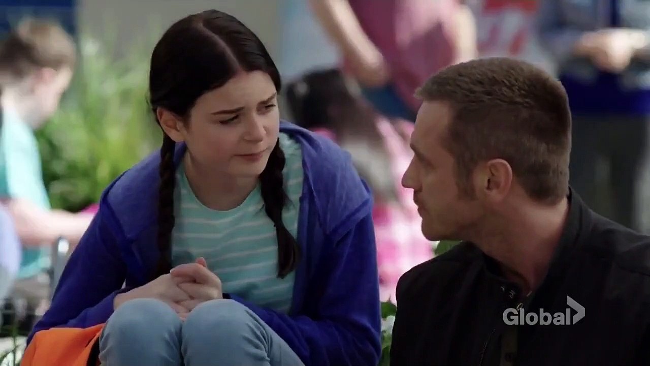 Somewhere Between - Se1 - Ep03 - The Hunter and the Hunted HD Watch