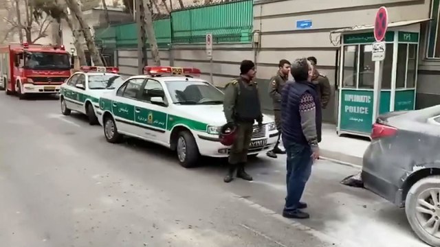 İran'da Azerbaycan Büyükelçiliği'ne silahlı saldırı: 1 ölü