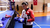 Kadın milli boksörlerin hedefi olimpiyatlara katılarak derece elde edebilmek
