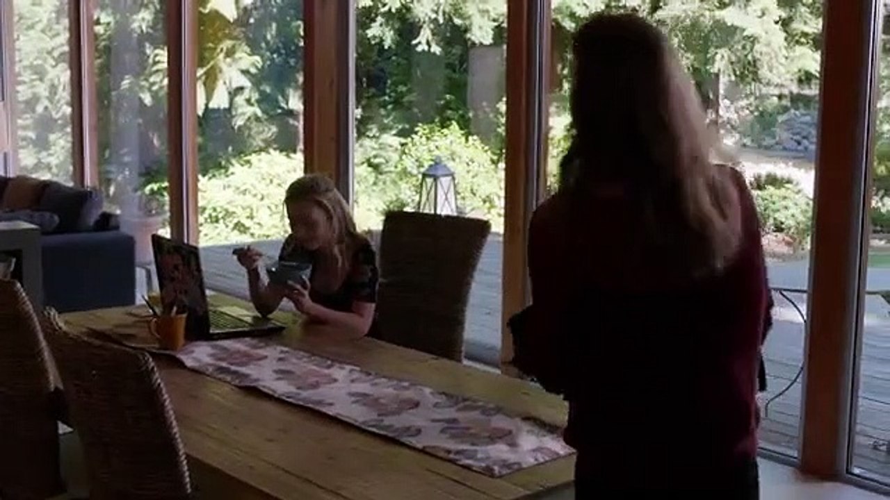 The Returned 2015 - Se1 - Ep04 -Victor HD Watch