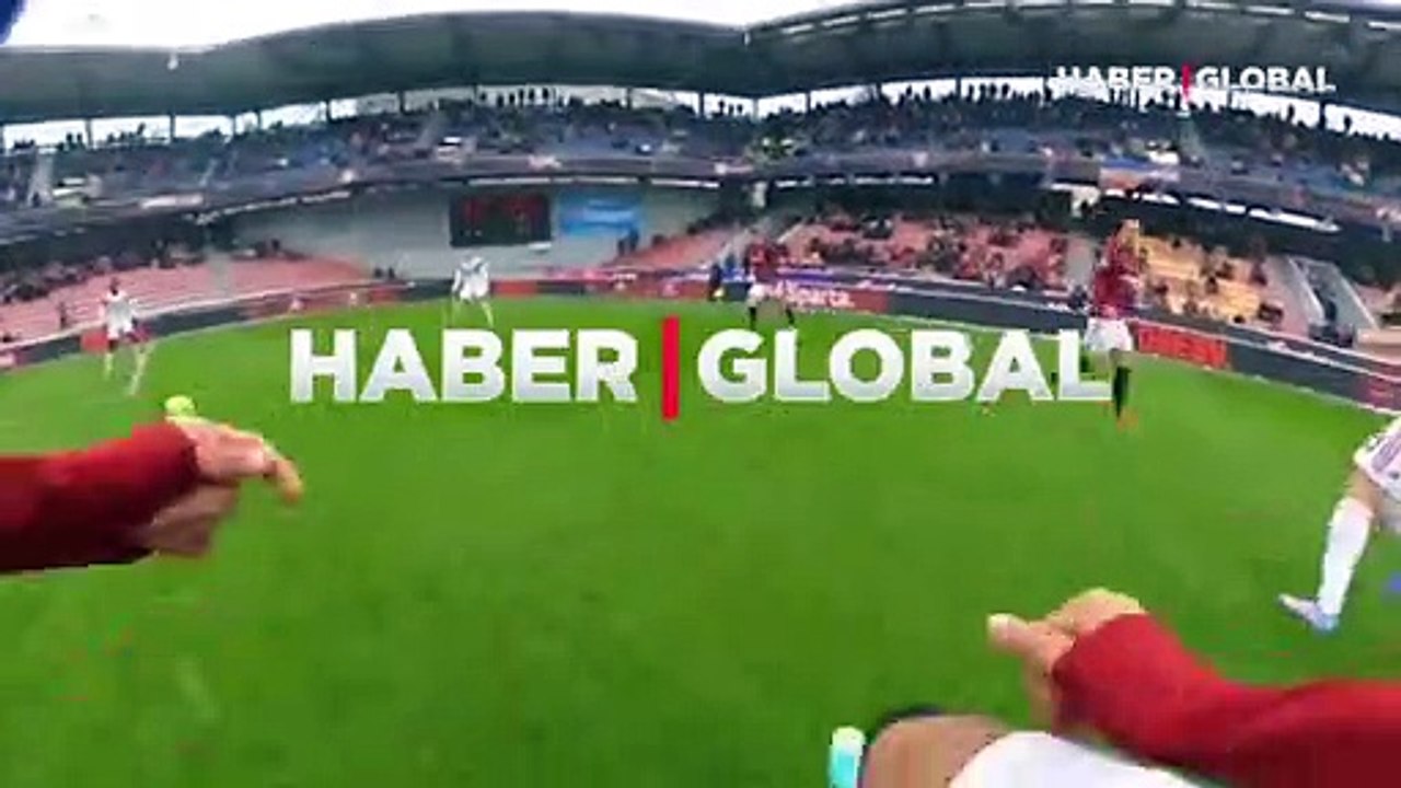 Sosyal medyada büyük ilgi gördü... Futbolcunun gözünden gol anı