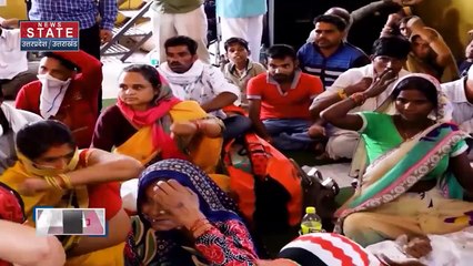 Bageshwar Dham News : बाबा धीरेंद्र शास्त्री के Prayagraj आने पर लगी रोक |