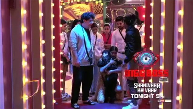 Abdu Rozik shows his love for 'Pathaan', joins SRK fans outside Mannat