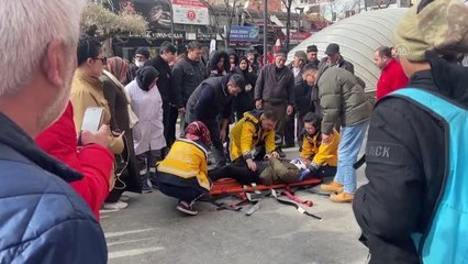 Fırtınada başına tabela düşen bir kişi yaralandı