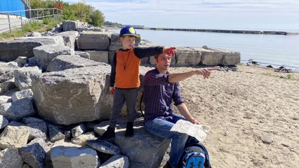 Markus' Treasure Hunting Adventure at Sunnyside Beach in Toronto!