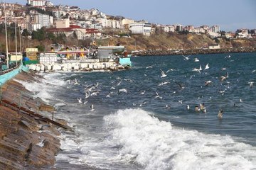 Tekirdağ'da poyraz etkisini sürdürüyor
