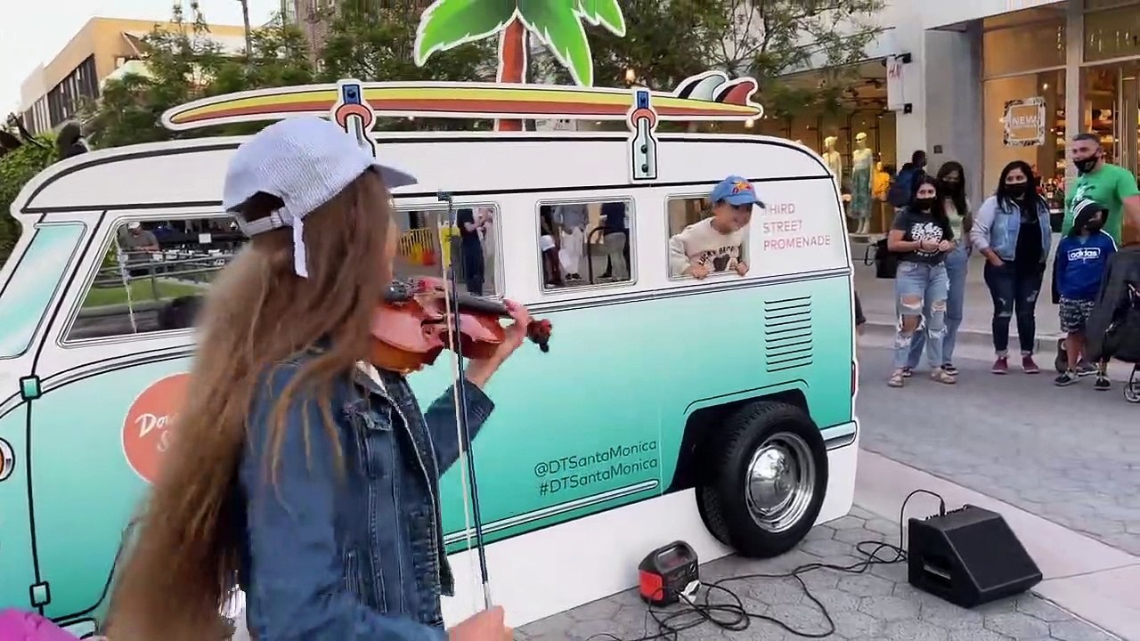 The boy Kissed me Again during my street performance - Can't Help Falling In Love