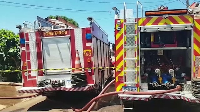 Incêndio queimou muitos pertences e gerou muita fumaça, afirma oficial do Corpo de Bombeiros