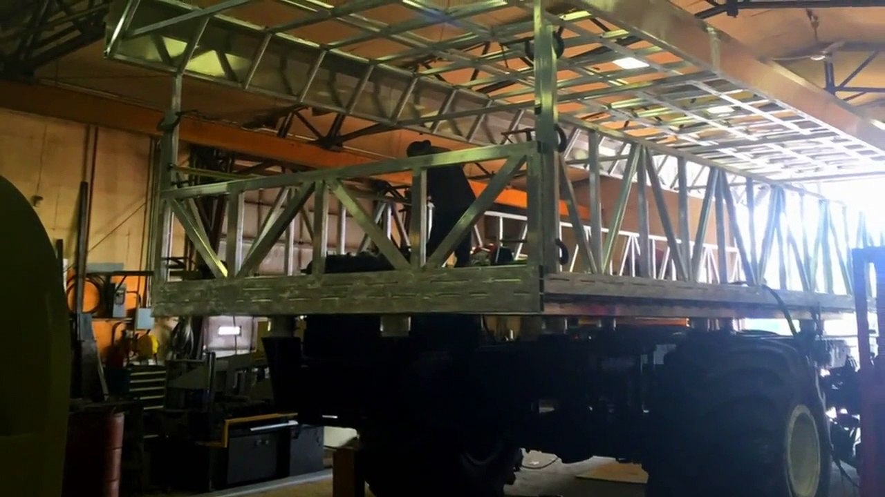 Extreme Ice Machines - Se1 - Ep05 - Giants of the North HD Watch