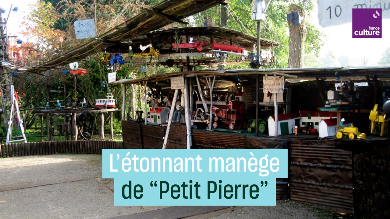 Le manège de “Petit Pierre”, monde imaginaire de bric et de broc