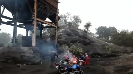 video story सुबह कबाड़ बेचकर मनाई पार्टी, रात में फिर चोरी करने गए तो हो गई मौत