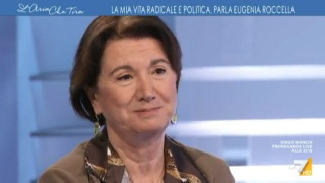 Roccella: utero in affitto è reato, non va incoraggiato