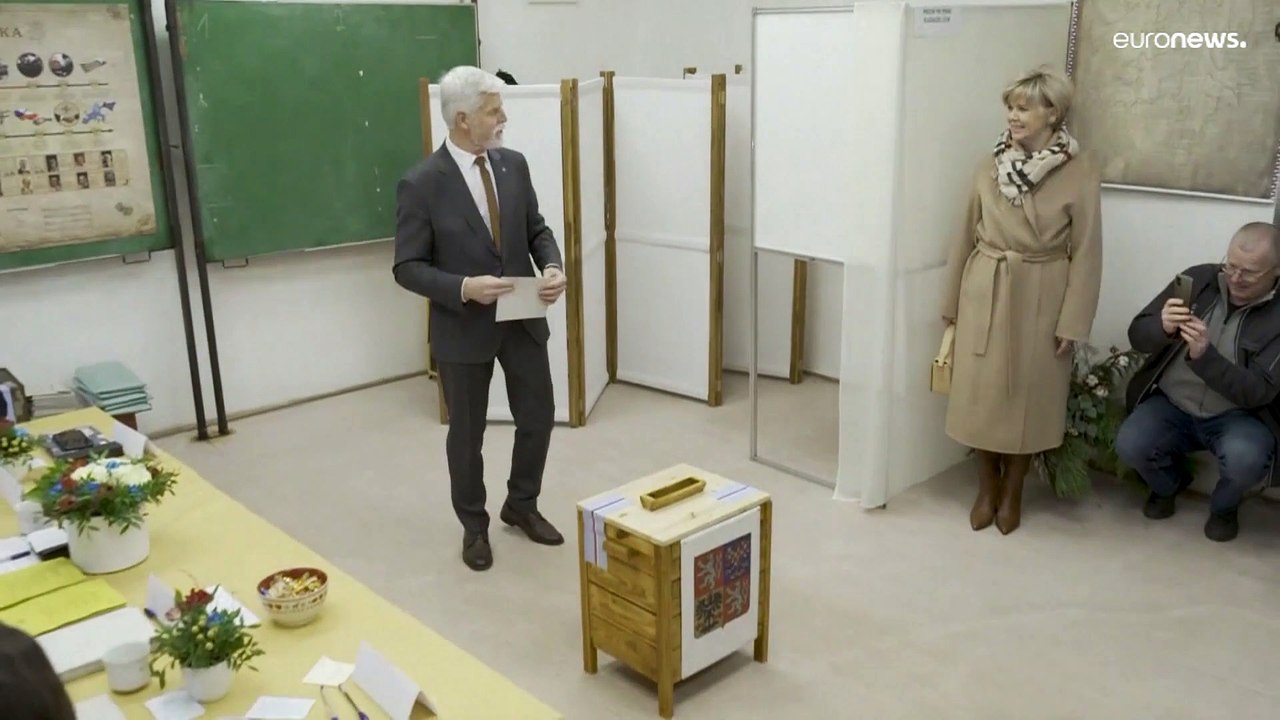 Czech Republic heads to the polls for two-day runoff presidential election