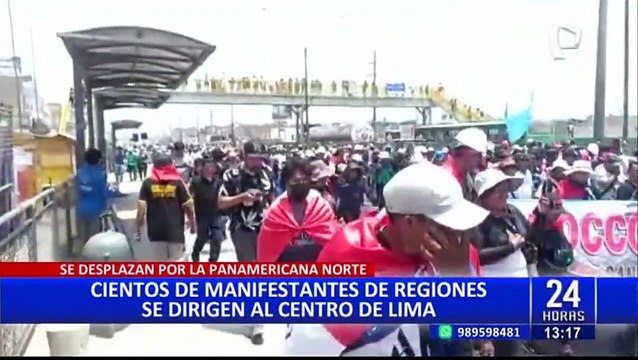Cientos de manifestantes se desplazan por la Panamericana Norte con dirección al Centro de Lima