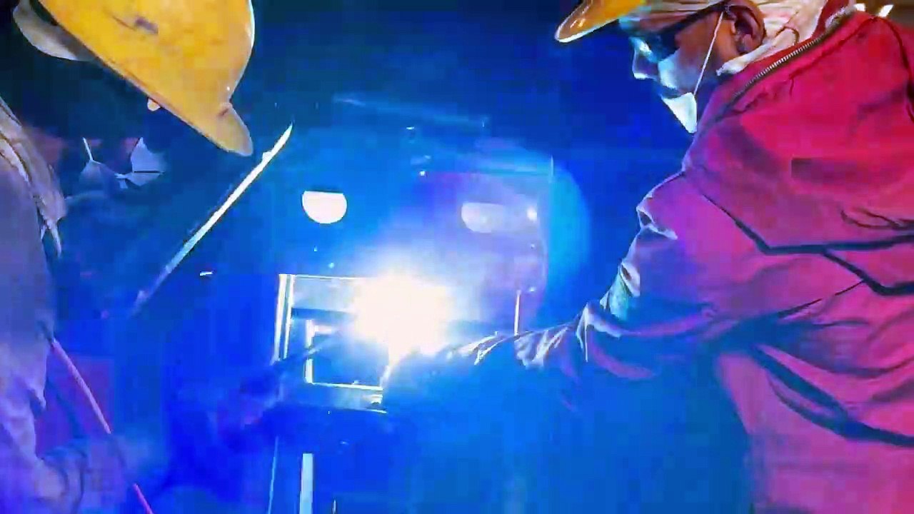 Proses Menakjubkan Membuat Tez Raftar Membangun Auto Rickshaw Berkualitasnya