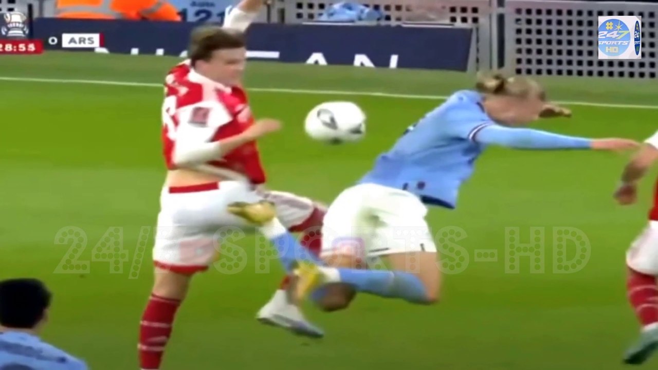 Manchester City Striker Erling Haaland Terrible Bicycle Kick Injury Vs