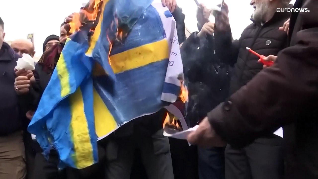 Протесты в мусульманских странах против оскверн...