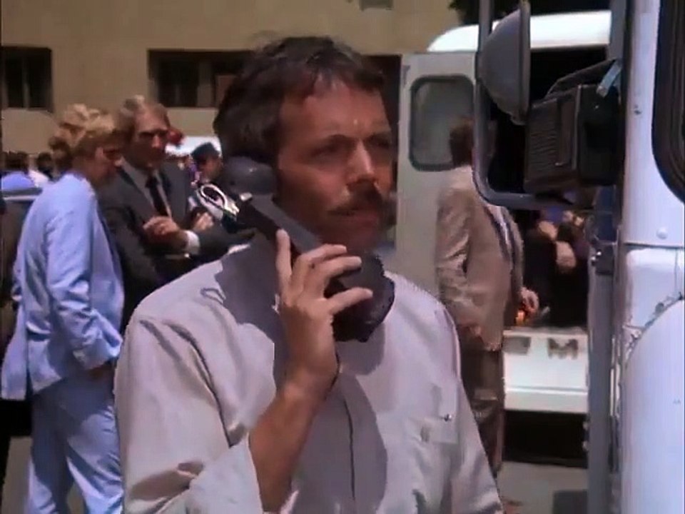 Hill Street Blues - Se4 - Ep03 - The Long Law of the Arm HD Watch