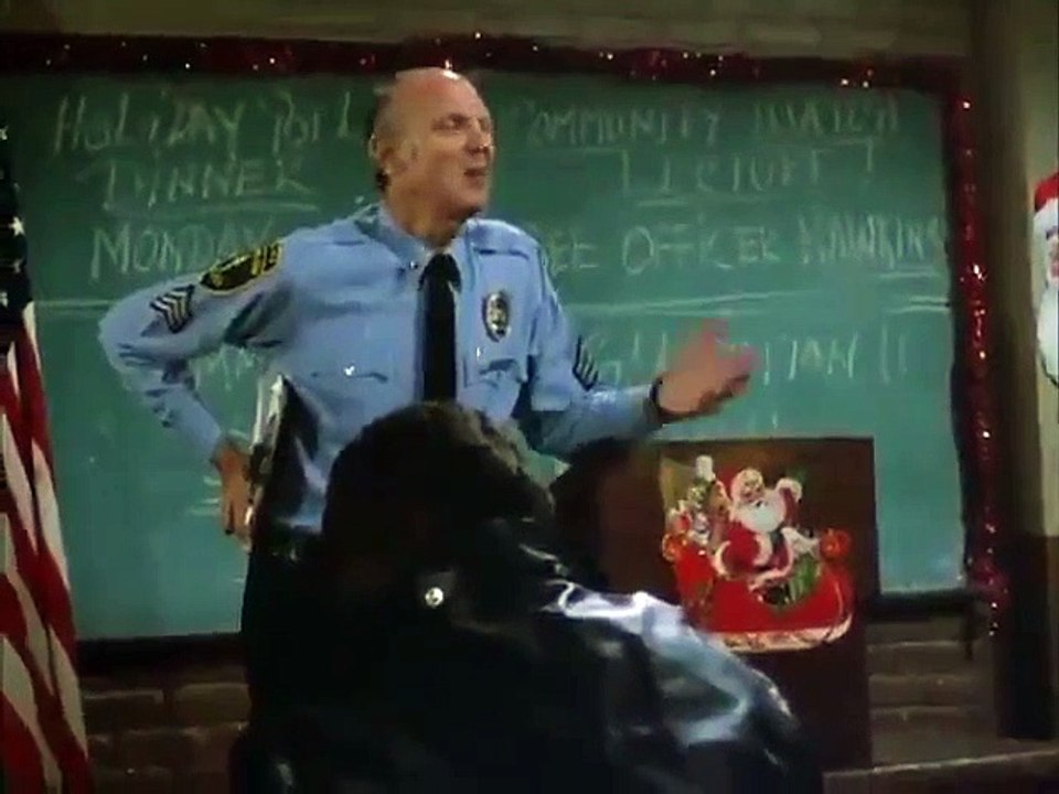 Hill Street Blues - Se4 - Ep10 - The Russians are Coming HD Watch