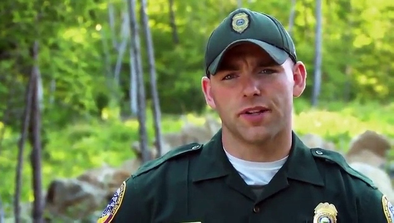 North Woods Law - Se13 - Ep09 - Riverside Stakeout HD Watch