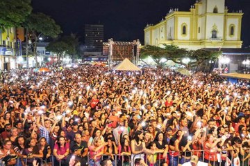 Público lota show de Guilherme e Benuto em Apucarana