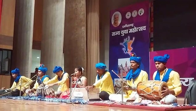 राज्य युवा महोत्सव: लोकगीतों की शानदार प्रस्तुति दी