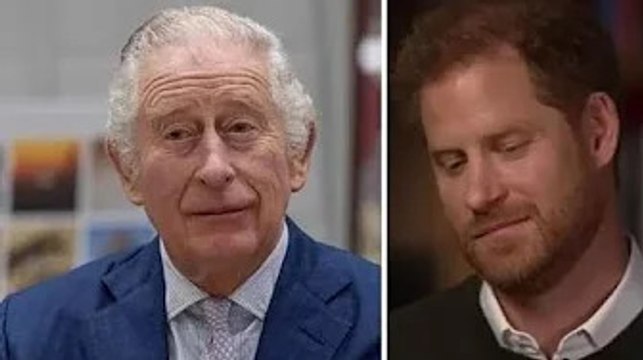Charles deve succhiarlo e andare avanti dopo che Harry ha interpretato il ruolo di Duke a corto di