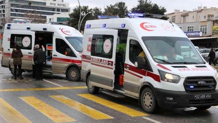 Edirne'de 3 otomobilin karıştığı kazada iki kişi yaralandı