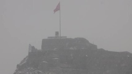 Kars'a Beklenen Kar Yağdı