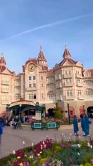 DisneyLand Paris tour #trending #disney #disneyland #paris | Neon Channel