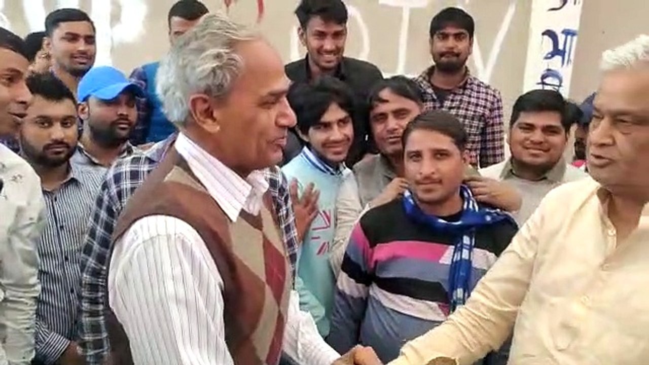 सांसद किरोड़ी का धरना जारी, हरीश मीना को बोले आप पायलट को लेकर आ जाओ, पूरे मजबूत हो जाएंगे