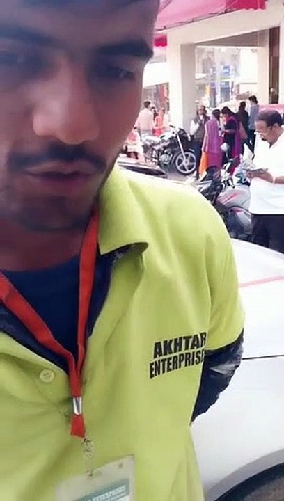 पार्किंग के नाम अवैध वसूली
