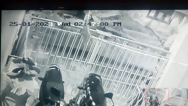 मकान मालिक का नाम लेकर दरवाजा खुलवाकर छात्र की चाकू दिखाकर बनाया बंधक, सीसीटीवी में नजर आए आरोपी