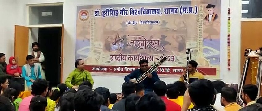 होली खेलत नंद लाल और जब से तुम संग लागली की मनमोहक प्रस्तुति ने बांधा समा
