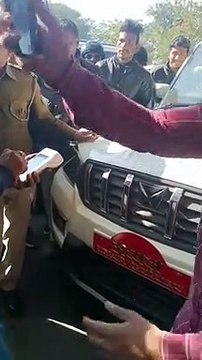 अब बिना नंबर प्लेट की गाड़ी चला रहे निर्मल चौधरी, कटा चालान, वीडियो वायरल