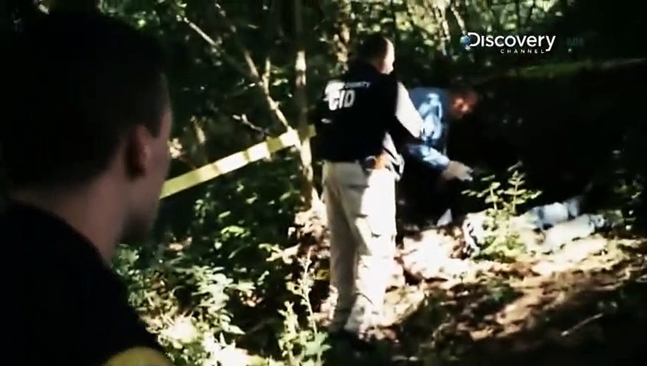 Mur-'der Comes to Town - Se2 - Ep01 HD Watch