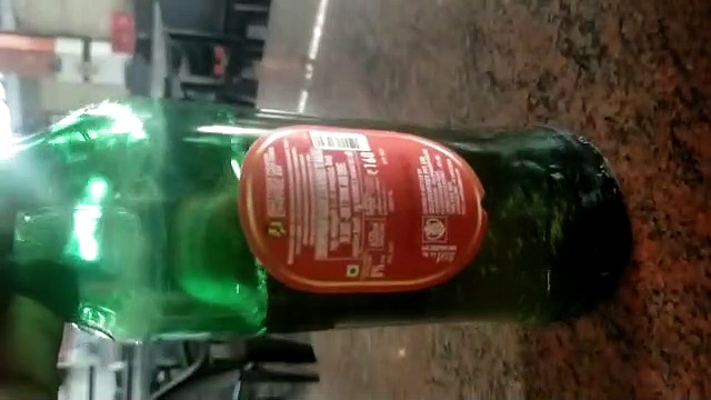 டாஸ்மாக் கடையில் பீர் வாங்கியவருக்கு காத்திருந்த அதிர்ச்சி.. அரசுக்கு கோரிக்கை விடுக்கும் மதுப்பிரியர்கள்