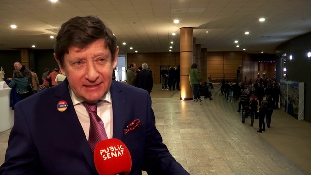 Patrick Kanner demande la réintégration des socialistes exclus