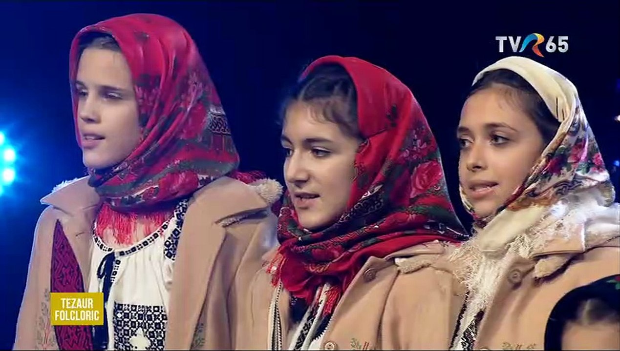 Marioara Man Gheorghe si Grupul vocal „Mladite Ilfovene” - Ce vedere minunata (Tezaur folcloric - TVR 1 -  ianuarie 2022)