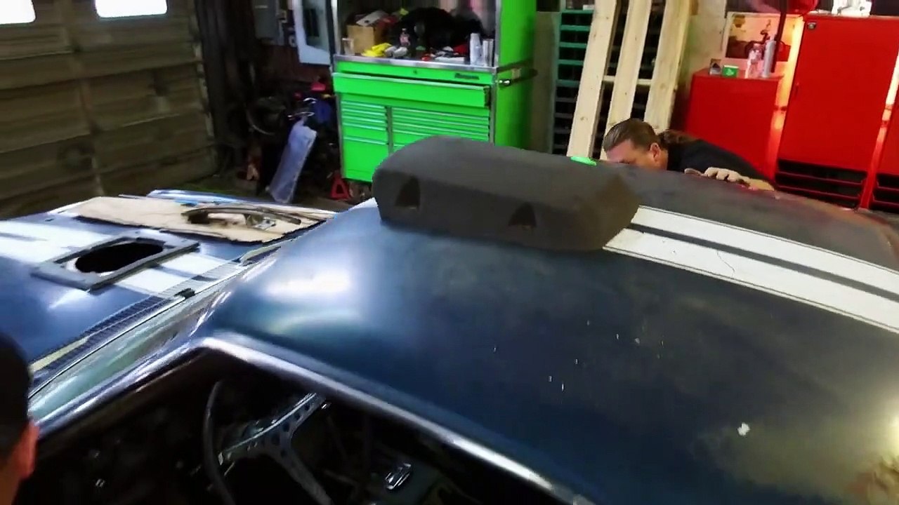 Misfit Garage - Se6 - Ep03 - Blaze It Up HD Watch