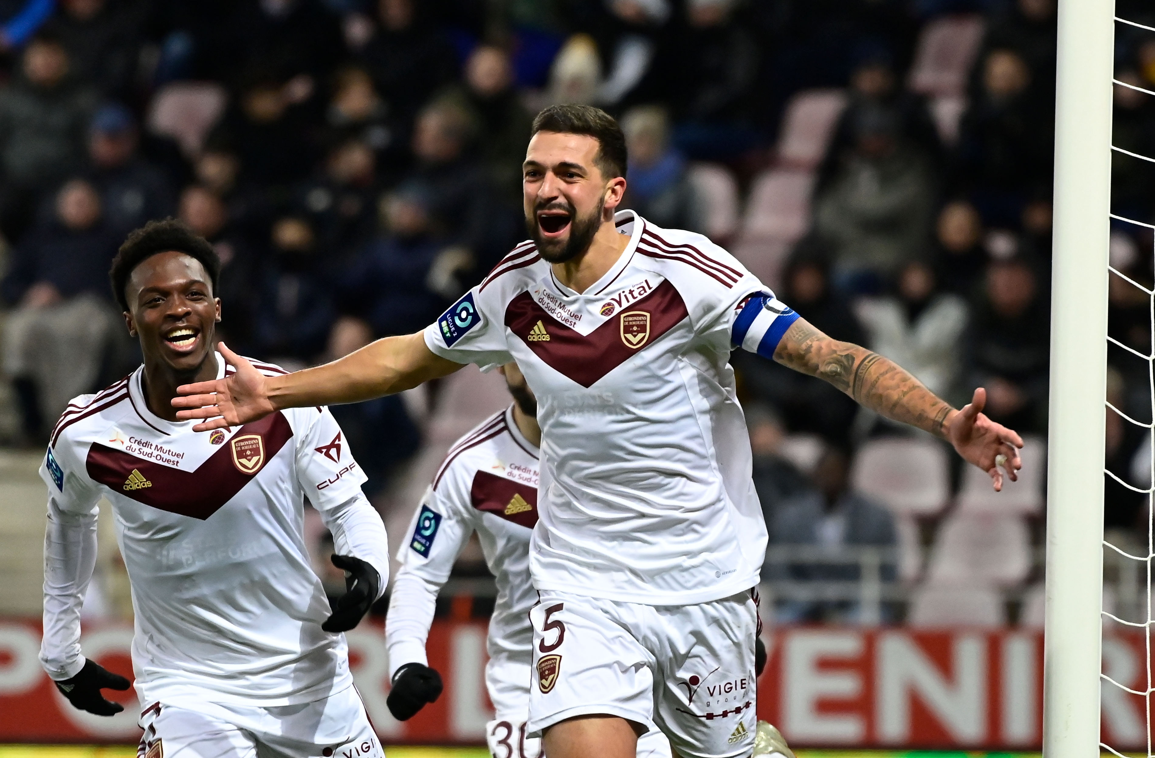 Ligue 2 : Bordeaux, large vainqueur de Dijon, donne rendez-vous au Havre mardi