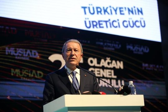 Milli Savunma Bakanı Akar, Kayseri'de ödül töreninde konuştu