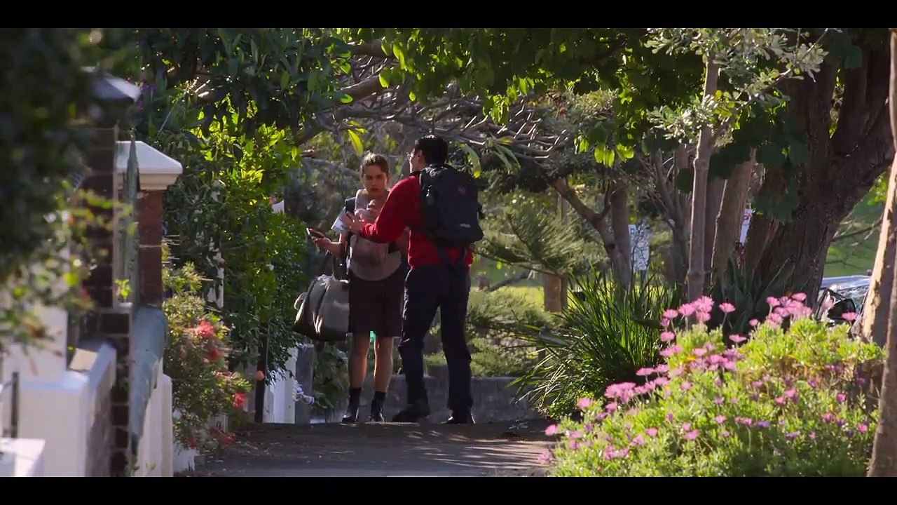 Bump - Se1 - Ep03 - Relative Strangers HD Watch